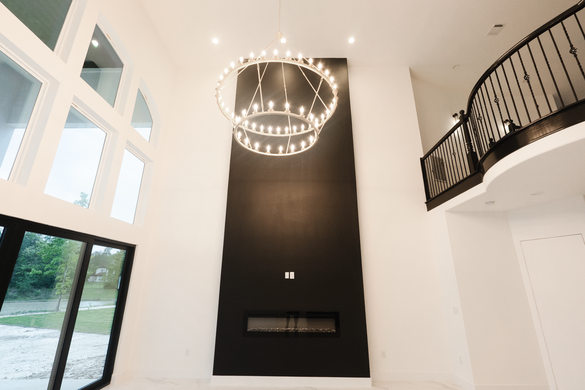 Grand Entry Staircase Home - Iconic Custom Home Builders