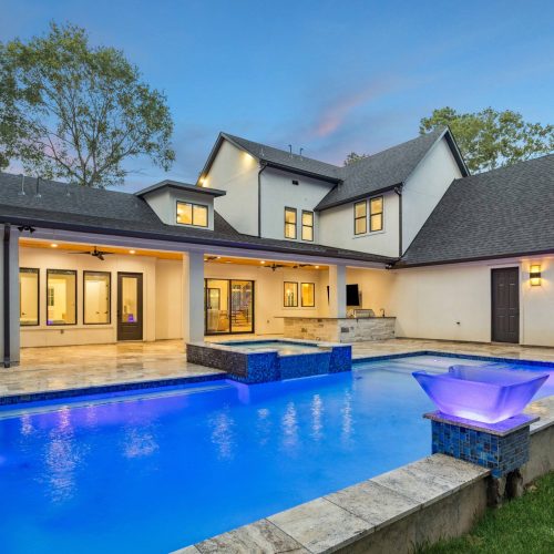 Full Scale Iconic Custom Home Build