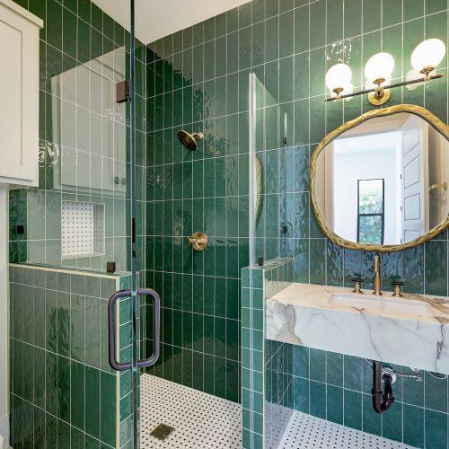 Vintage Style Shower Area